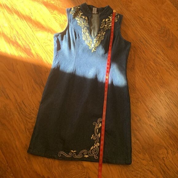 Forenza Denim Gold Embroidery V Neck Collar Zipper Woman’s Size 12 Dress India - Picture 6 of 6